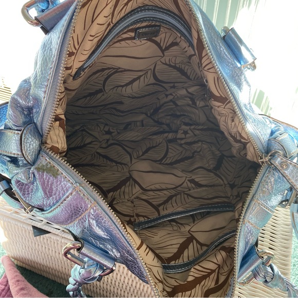 Guess Metallic Blue Tote Bag Size Large - Picture 14 of 17